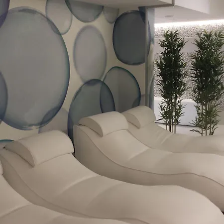 Elite 4* カオルレ