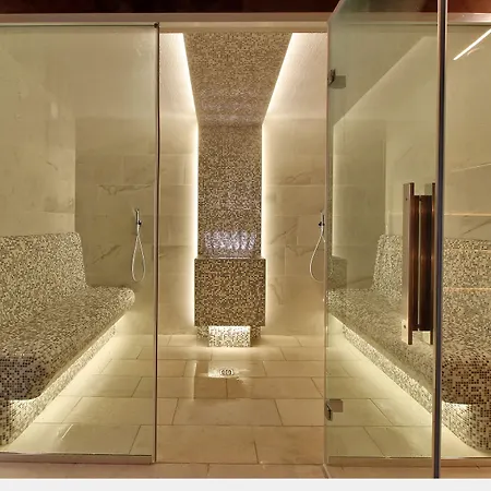 Elite ホテル カオルレ