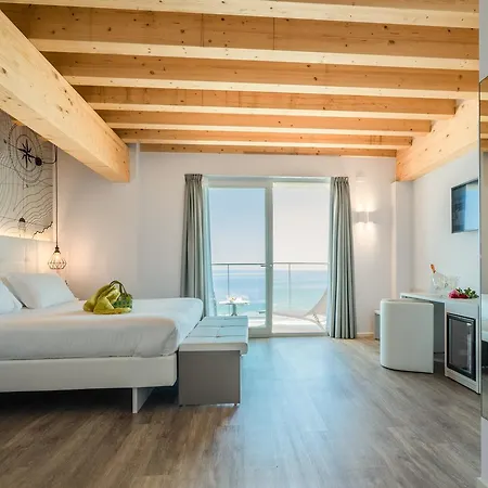 Elite 4* カオルレ