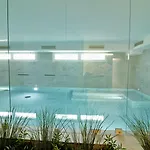 Elite Hotel 4*