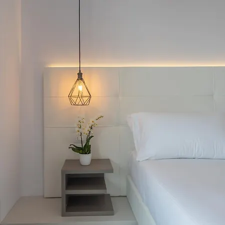 Elite Hotel 4*