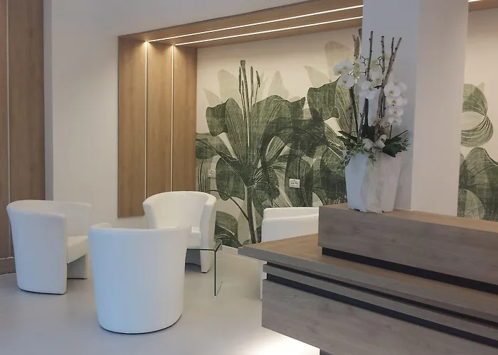 Elite كاوْرلي